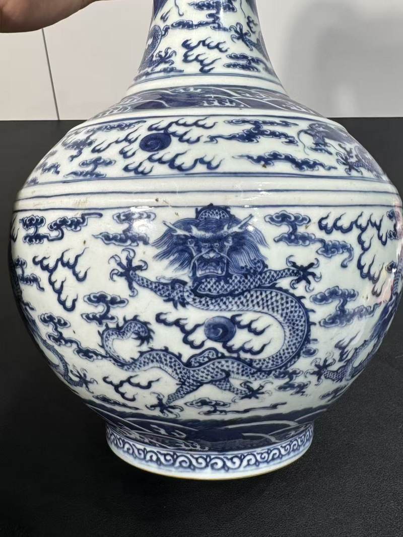 清光绪 青花九龙纹赏瓶 - 图6