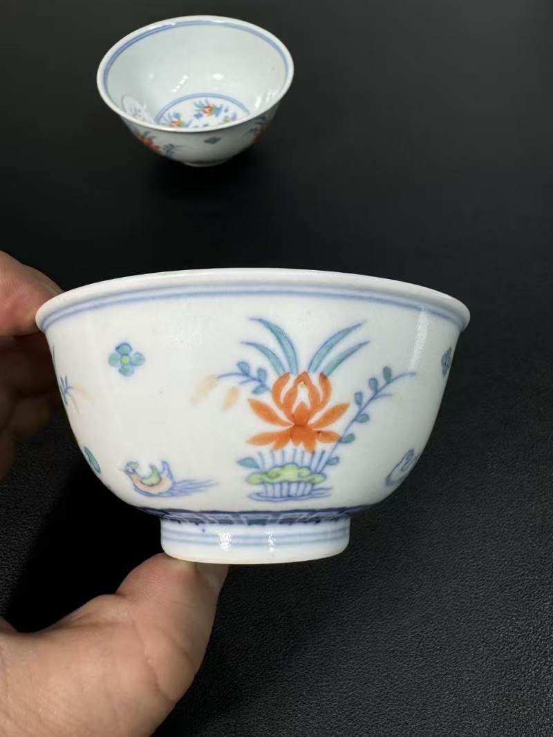 清道光 斗彩荷塘鸳鸯图小碗一对 - 图6