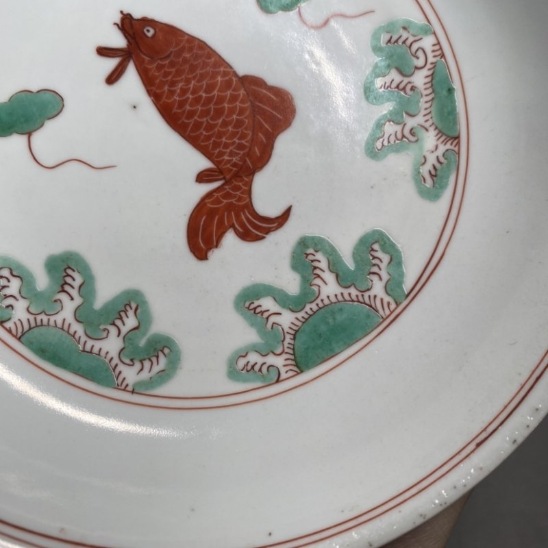 清康熙 红绿彩鱼纹盘 - 图8