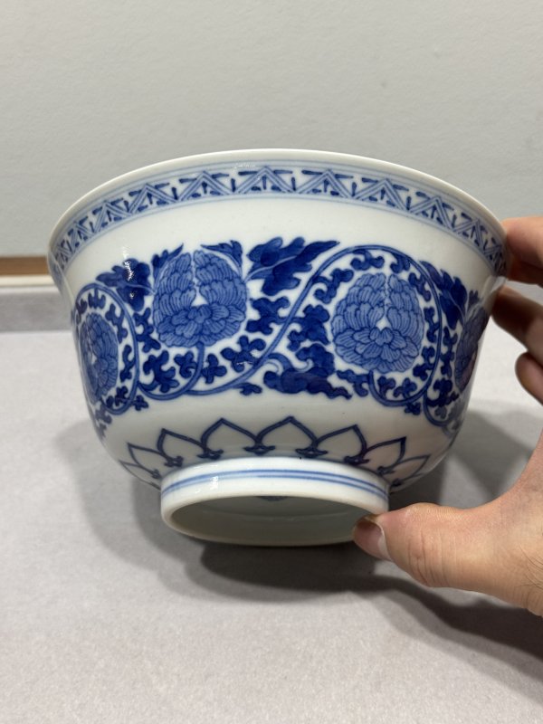 清道光 青花缠枝牡丹纹宫碗一对 - 图3