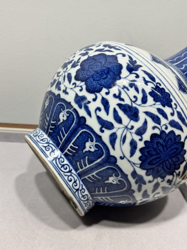 清光绪 青花缠枝莲纹玉堂春瓶 - 图15