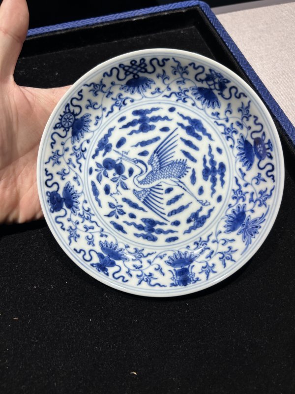 清雍正 青花云鹤八宝纹盘一对 - 图9