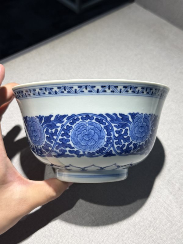 清道光 青花缠枝牡丹纹宫碗一对 - 图35