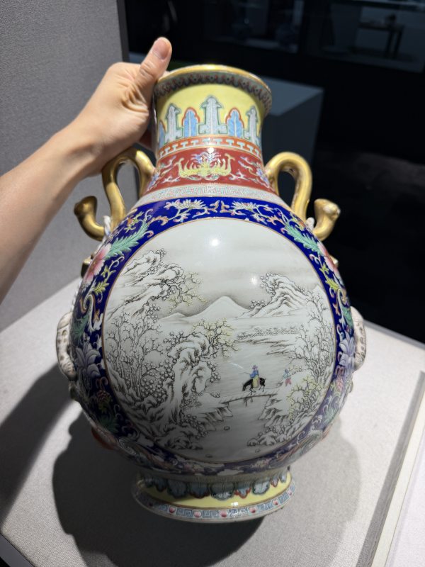 民国 仿乾隆洋彩开光雪景图吉庆有余双耳尊 - 图5