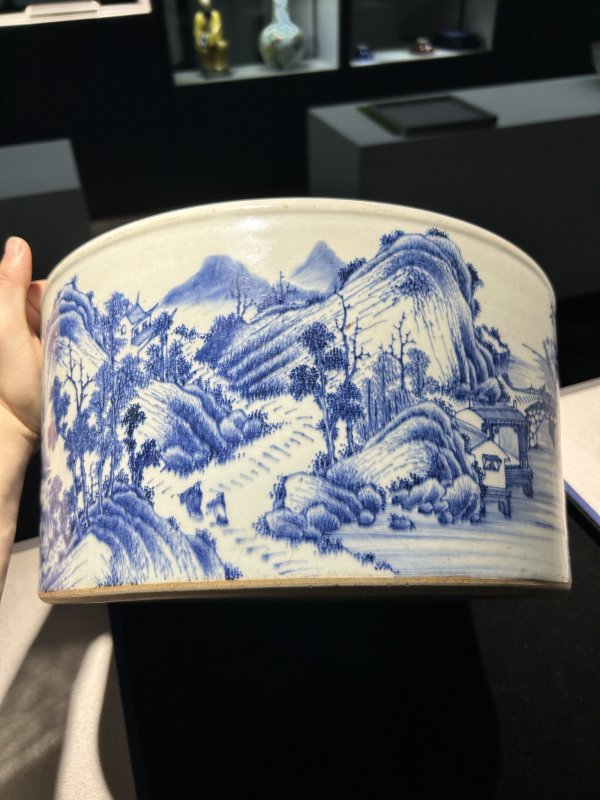 清康熙 青花山水图案缸 - 图3