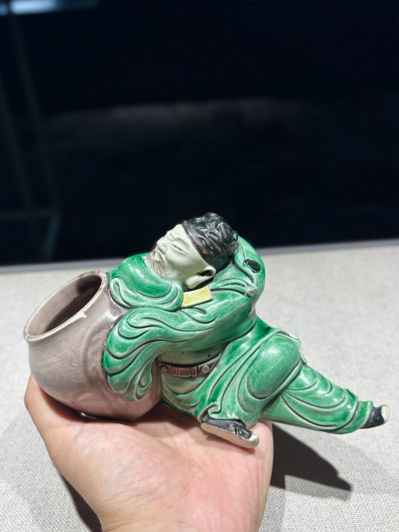 清康熙 素三彩李太白醉酒瓷塑水盂 - 图8