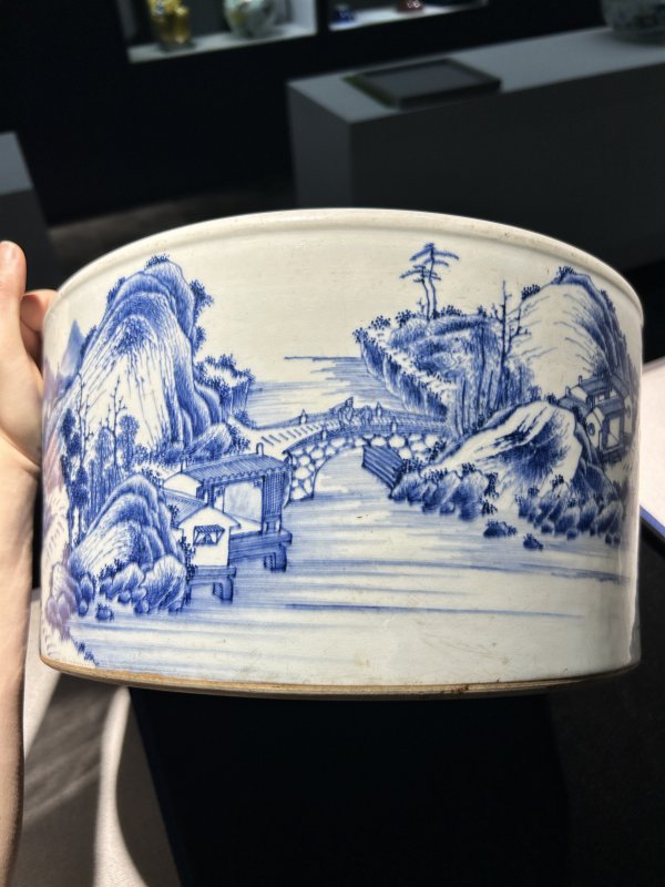 清康熙 青花山水图案缸 - 图4