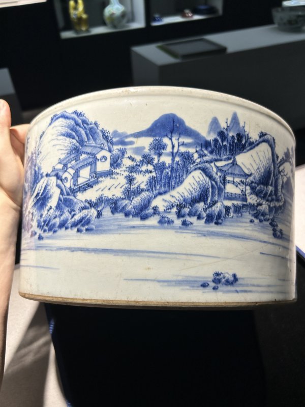 清康熙 青花山水图案缸 - 图5
