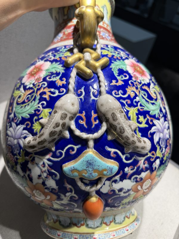 民国 仿乾隆洋彩开光雪景图吉庆有余双耳尊 - 图10