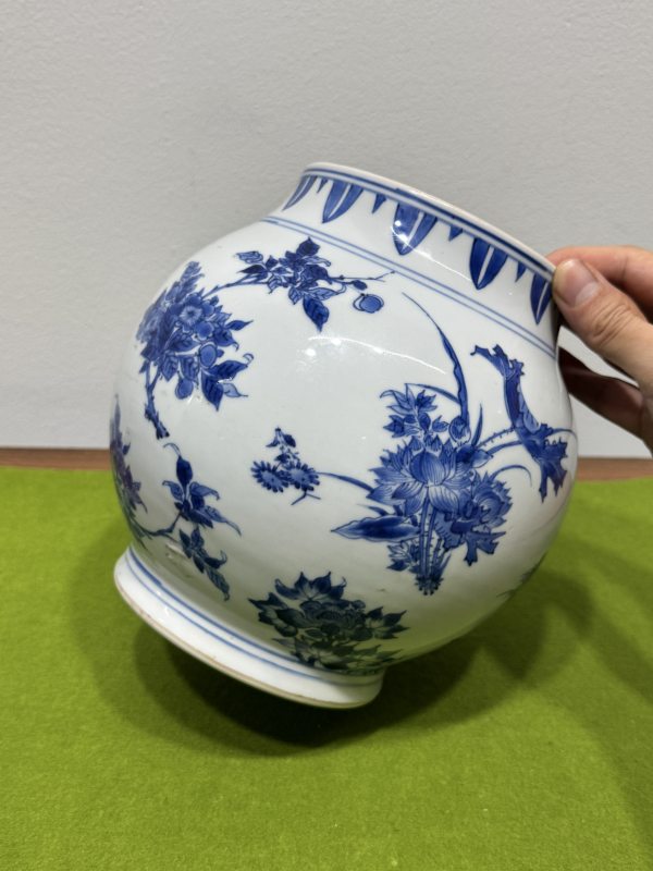 明崇祯 青花折枝花卉纹莲子罐 - 图9