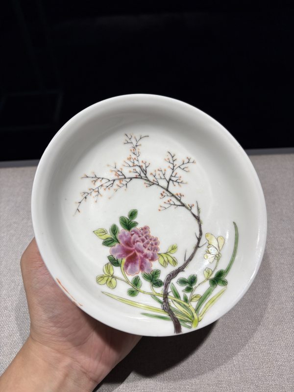 明宣德 甜白釉粉彩花卉小盘（民国加彩） - 图6