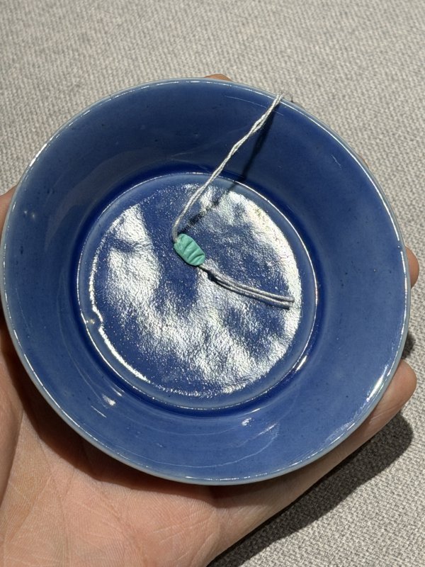清康熙 天蓝釉暗刻夔龙纹碟一对 - 图2