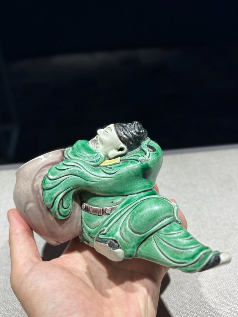 清康熙 素三彩李太白醉酒瓷塑水盂 - 图15