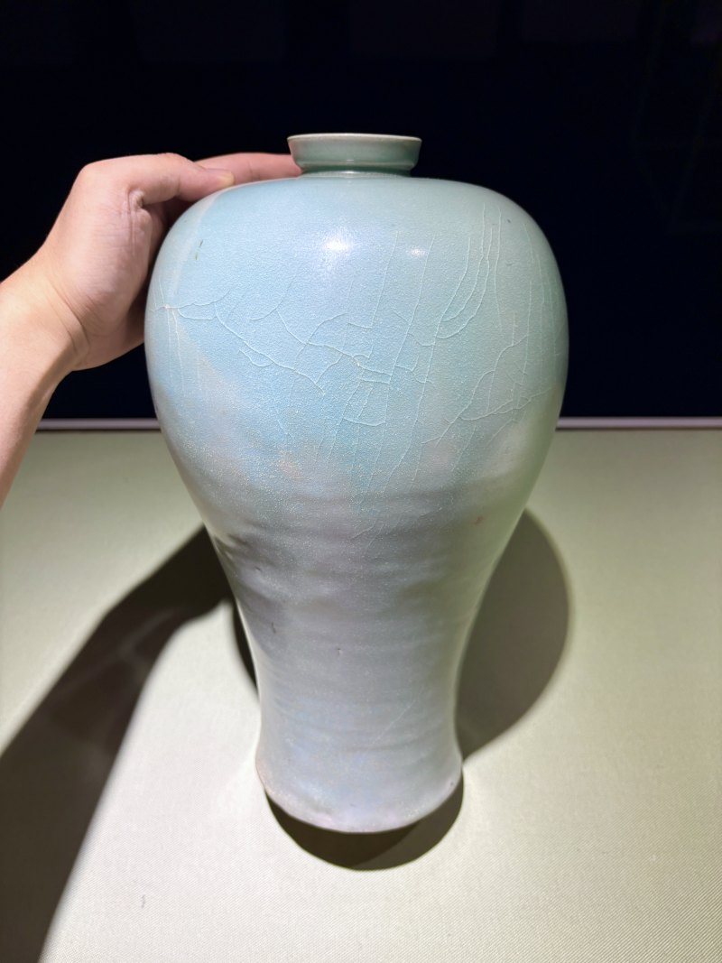 明 高丽青釉梅瓶 - 图6