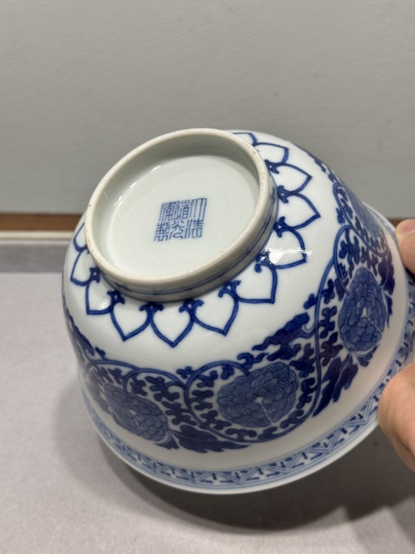 清道光 青花缠枝牡丹纹宫碗一对 - 图14