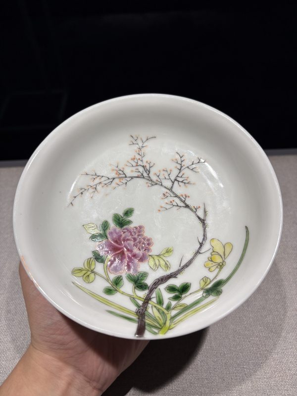 明宣德 甜白釉粉彩花卉小盘（民国加彩） - 图9