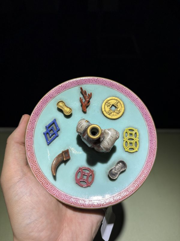 清乾隆 松石绿地粉彩太平有象香插 - 图4