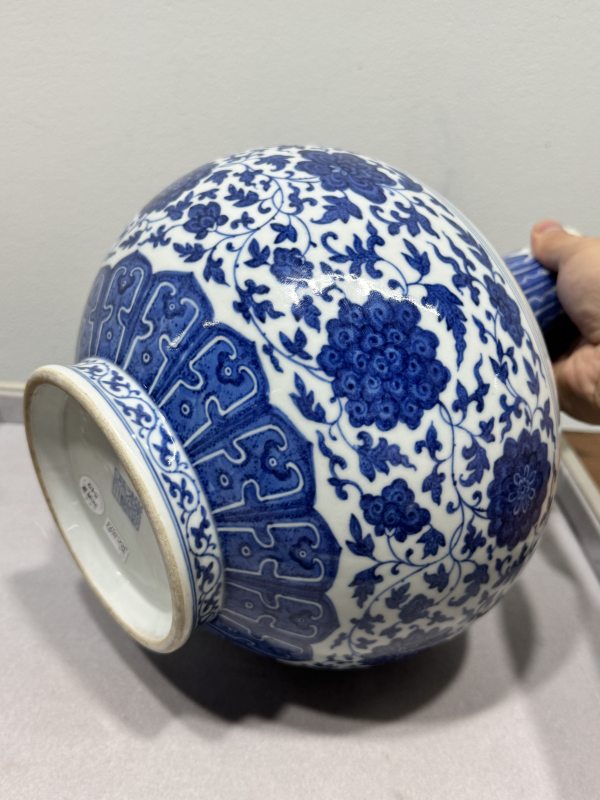 清道光 青花缠枝莲纹玉堂春瓶 - 图14