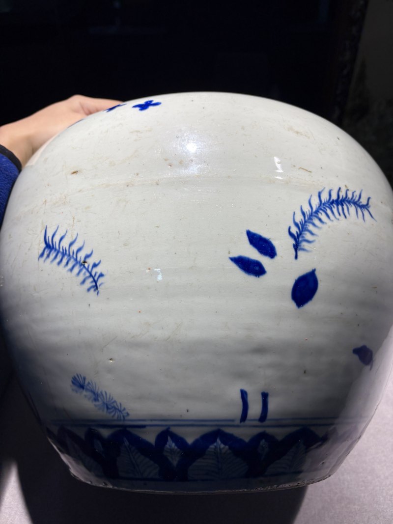 明嘉靖 青花蕉叶水藻纹大罐 - 图9