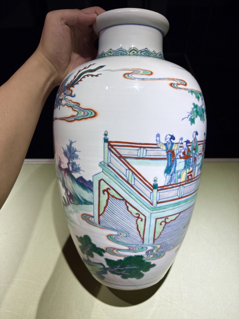 清康熙 斗彩吹箫引凤图尊 - 图4
