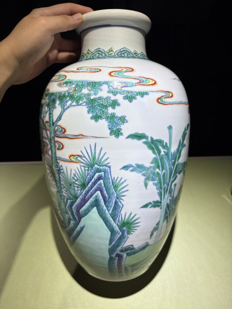 清康熙 斗彩吹箫引凤图尊 - 图5