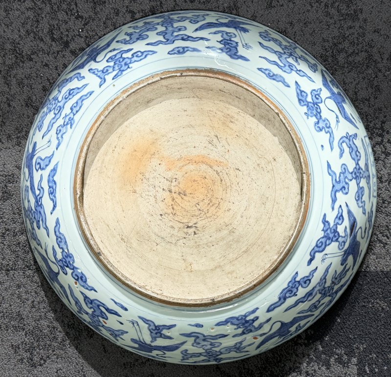 明嘉靖 青花云鹤纹大盘 - 图8