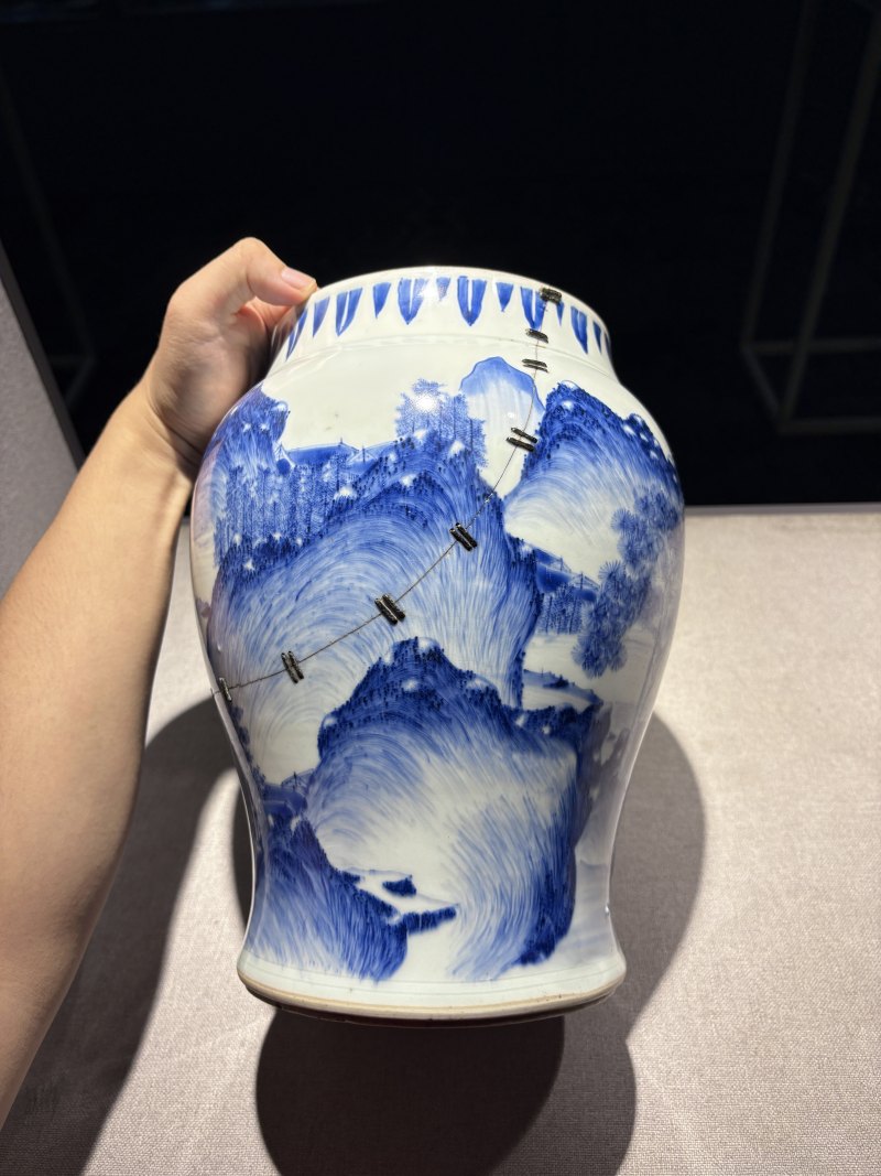 明崇祯 青花山水图莲子罐 - 图5