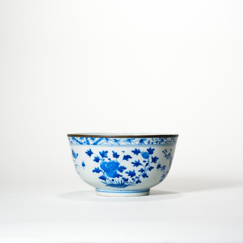 清光绪 “若深珍藏”款青花花卉纹碗