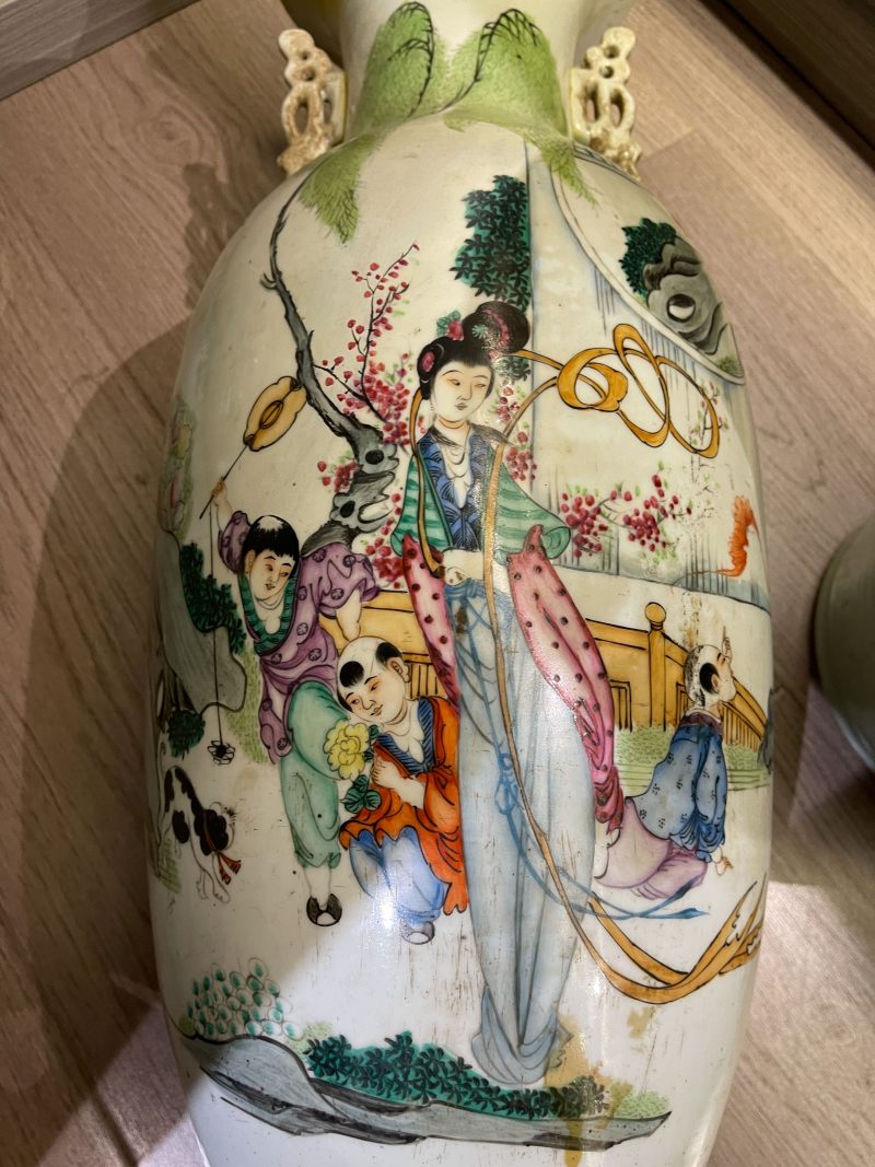 清 粉彩人物诗文瓶两对4件 - 图7