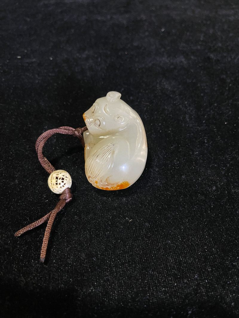 明晚期 白玉留皮瑞兽 - 图3