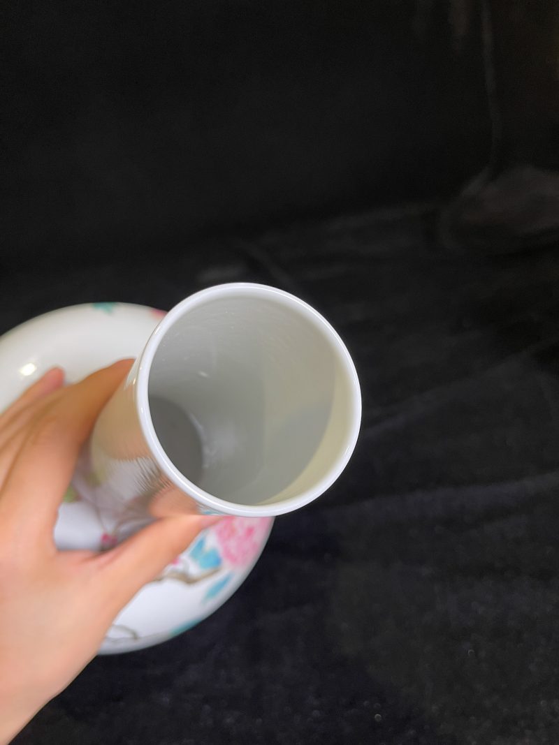 民国 粉彩花卉纹天球瓶 - 图4