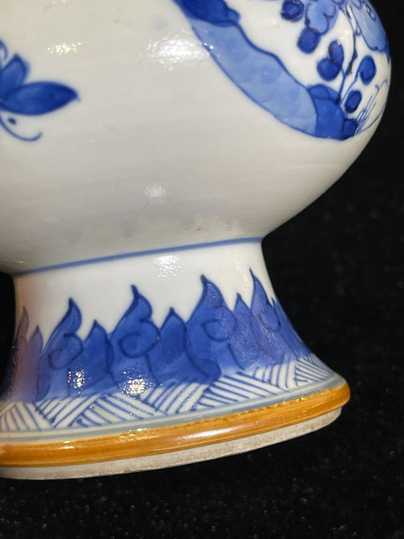 清康熙 青花蝶恋花纹葫芦瓶 - 图4