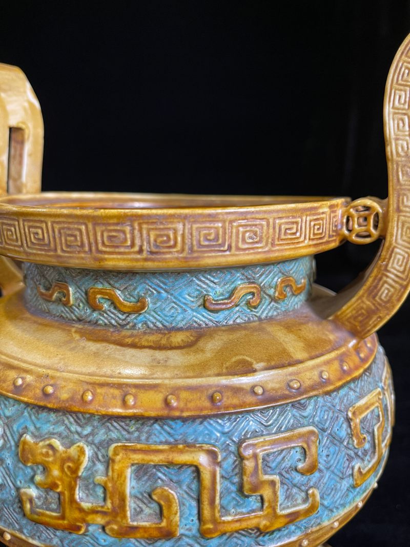 清光绪 仿古铜釉三足朝天耳炉 - 图4