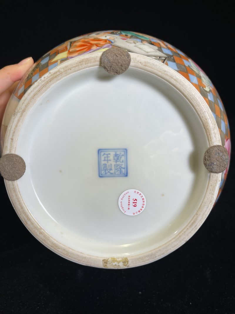 民国 洋彩婴戏图双耳瓶 - 图6