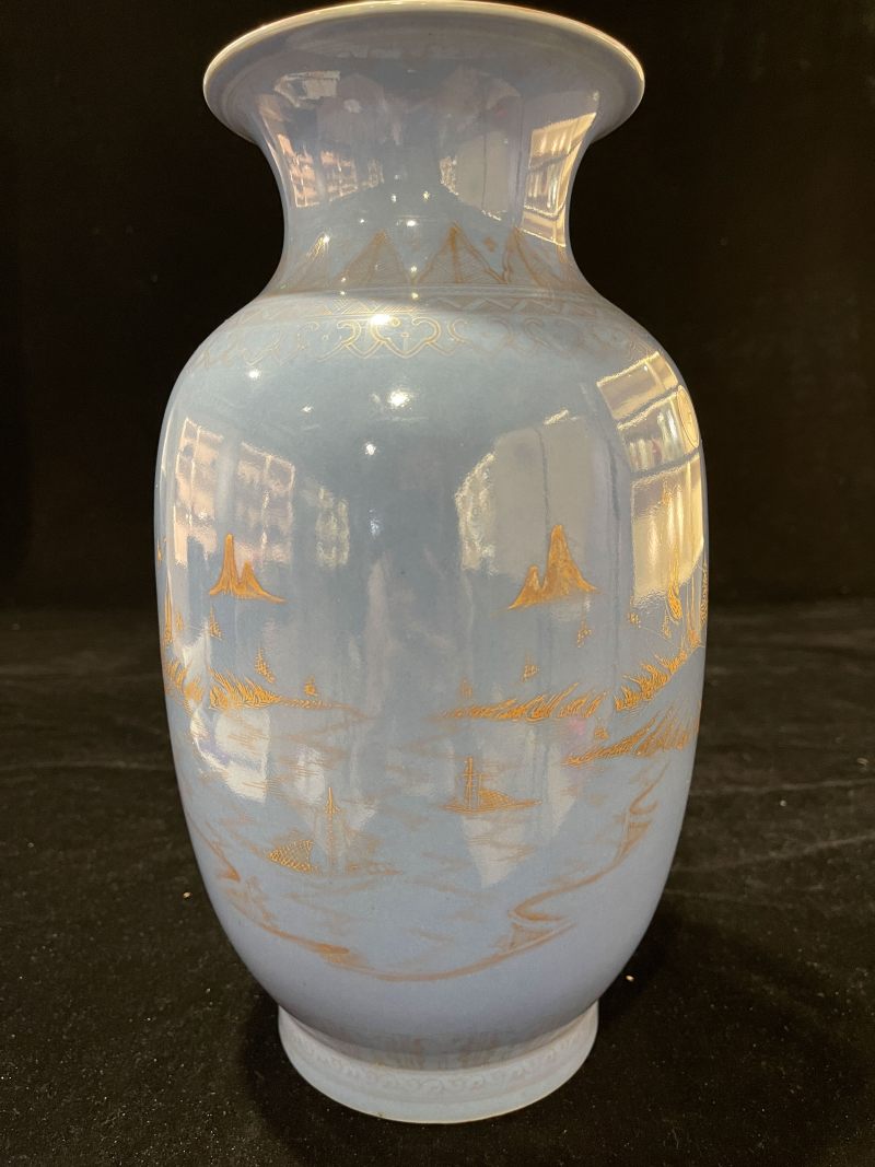 清中期 蓝釉描金山水灯笼瓶 - 图4