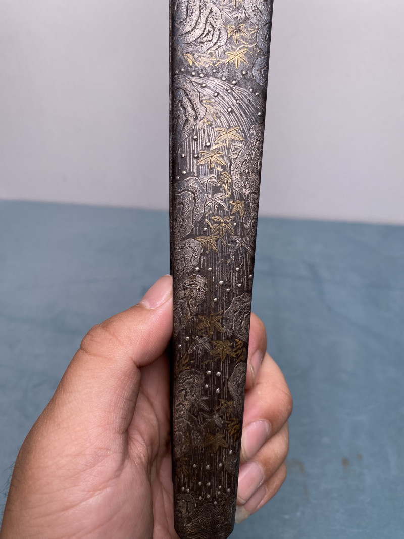 清早期 铁鋄金银游鱼纹扇 - 图15