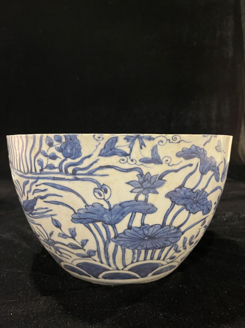 明万历 青花满池娇卷缸 - 图3
