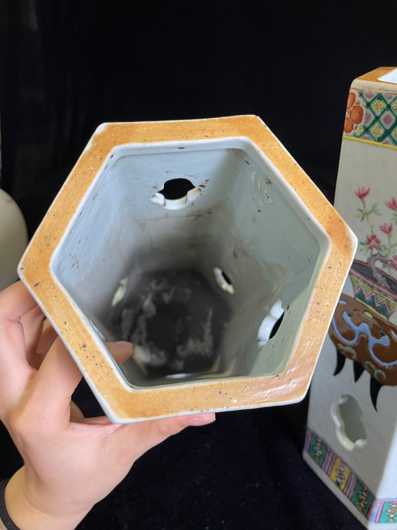 清 粉彩博古诗文帽筒一对 - 图4