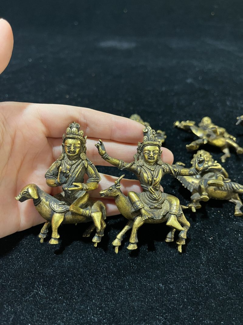清乾隆 铜鎏金护法一组8尊 - 图3