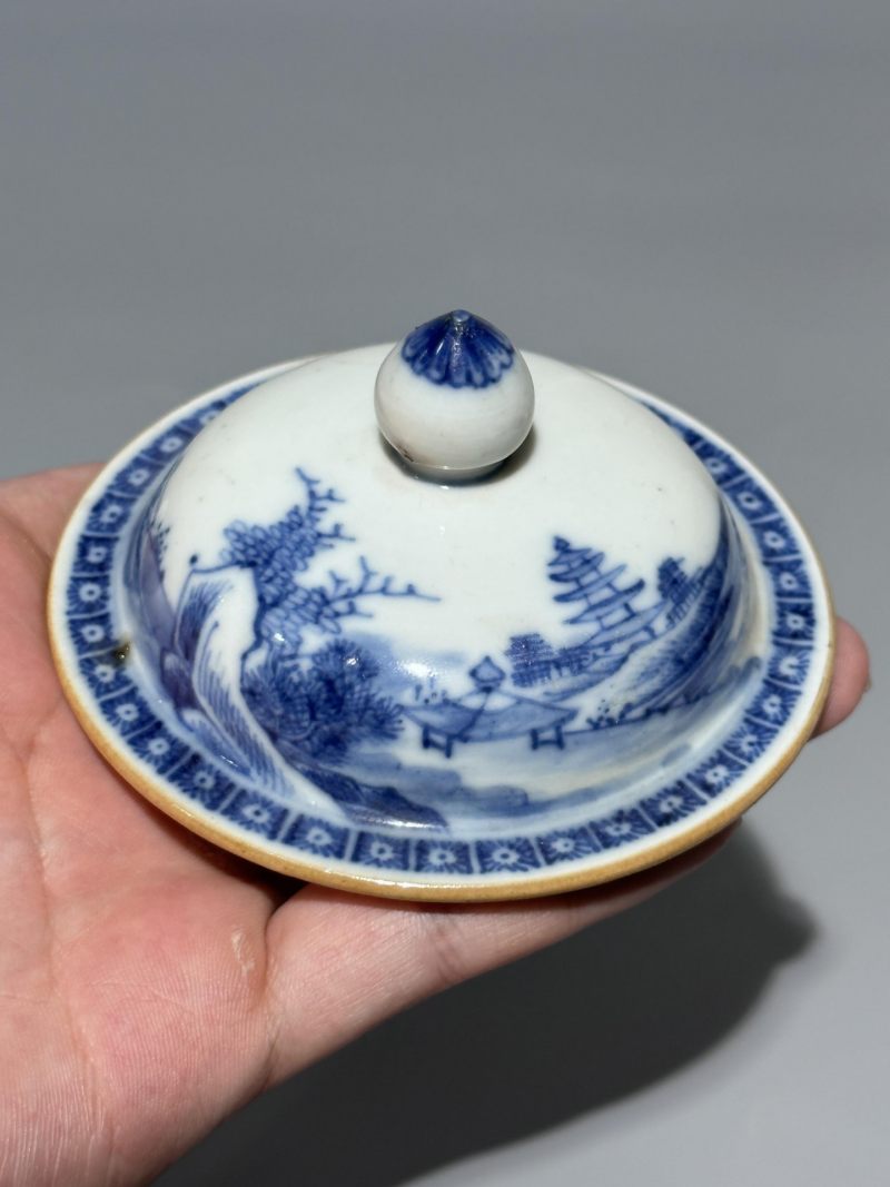    清乾隆 浆胎青花山水图茶壶 - 图12