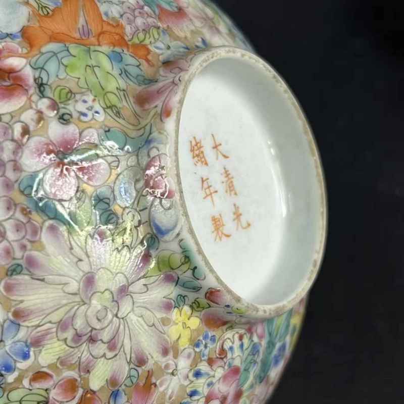 清光绪 粉彩百花不落地纹碗一对 - 图13