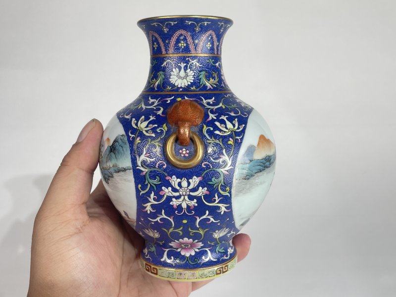 解放后 蓝底开光粉彩小尊 - 图4