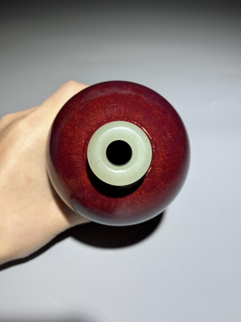    清乾隆 钧红釉梅瓶 - 图3