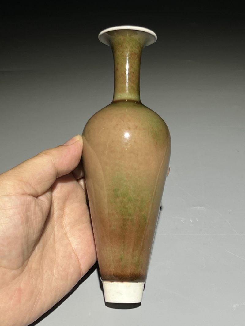    清光绪 豇豆红柳叶瓶 带底座 - 图5