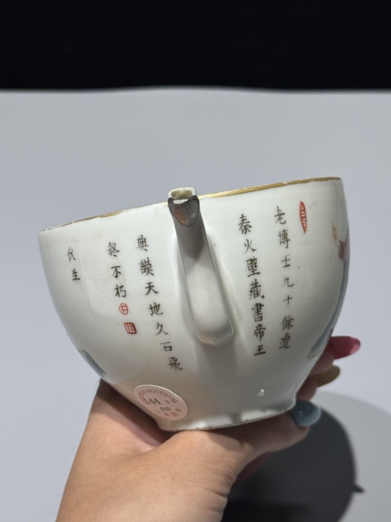    清道光-雍正 无双谱梨形壶 广彩奶壶一组两件 - 图5