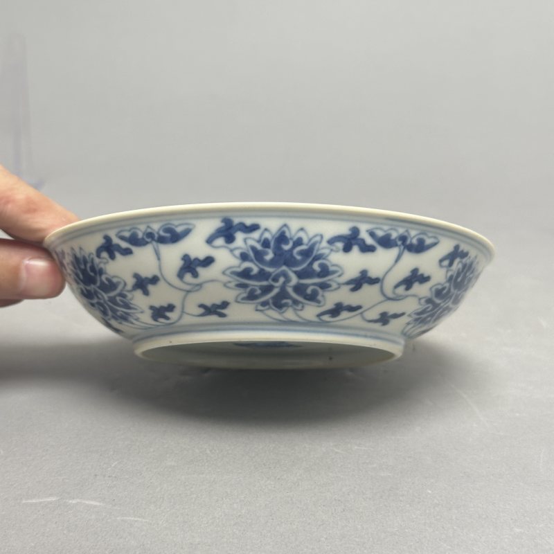 清道光 青花缠枝莲纹盘 - 图4