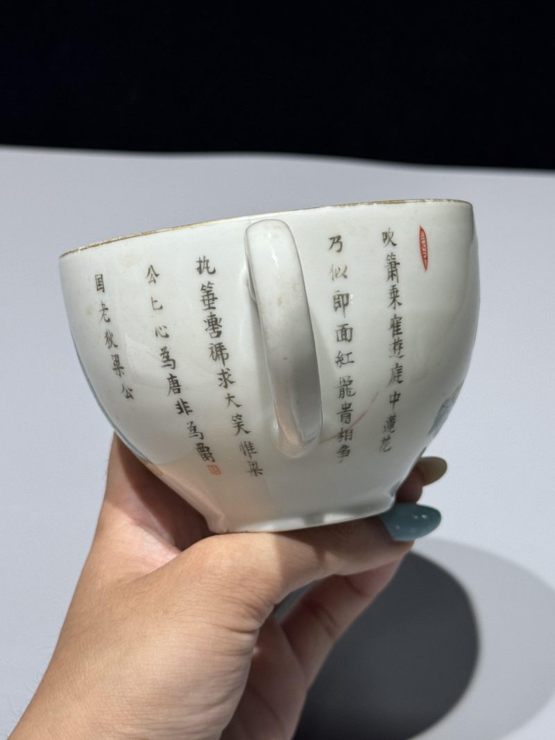    清道光-雍正 无双谱梨形壶 广彩奶壶一组两件 - 图7