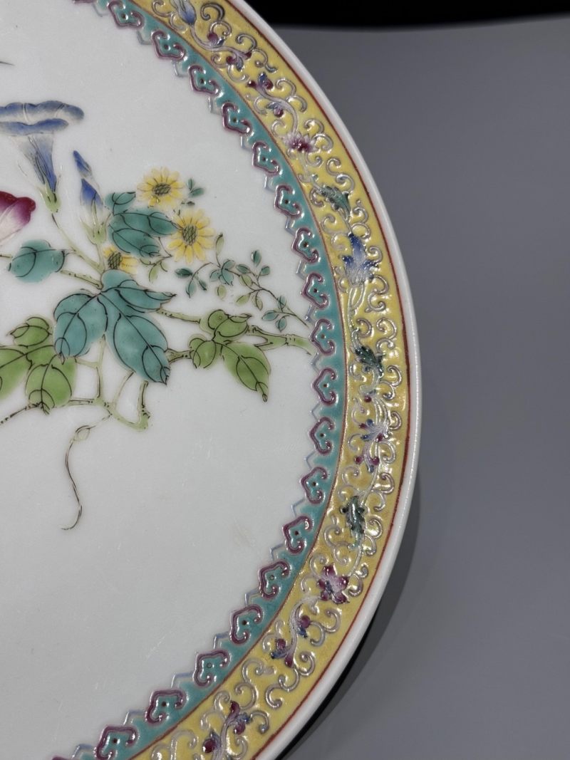    粉彩牵牛花燕纹描金盘 - 图5
