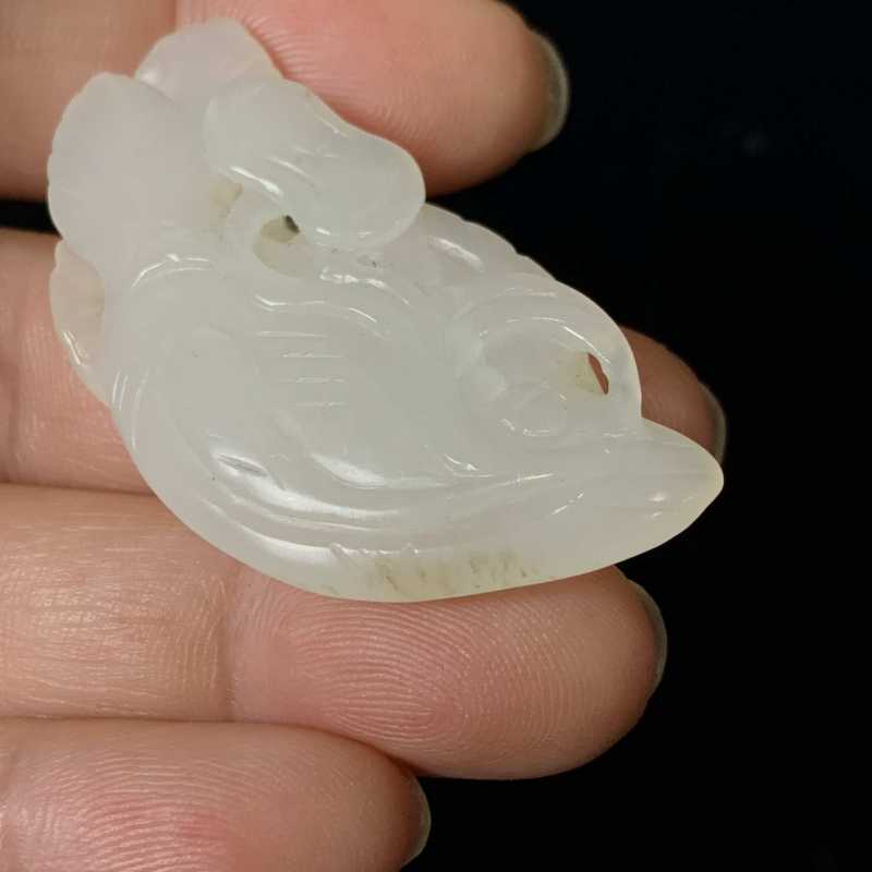 清 和田白玉桂鱼 - 图3