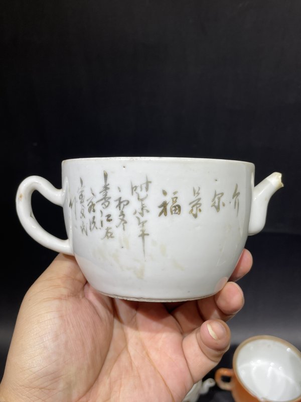 清 粉彩茶壶 杯子 盖 一组八件 - 图4